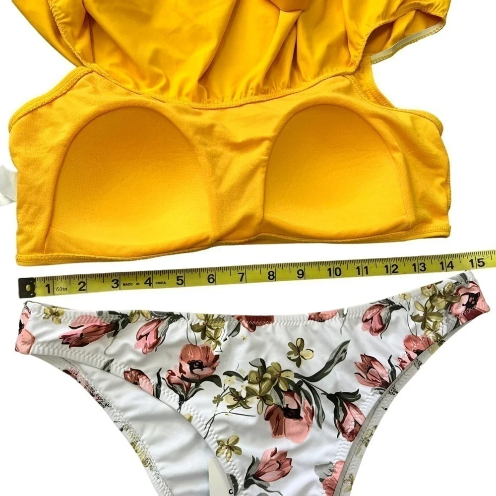 YELLOW Off The Shoulder Ruffle Bikini Floral Bottoms Medium NWT Cupshe Envya